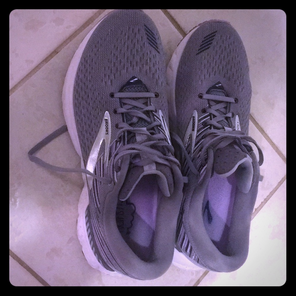 Running shoes